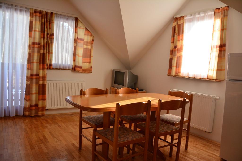 Apartments Gatej 체르크노 외부 사진