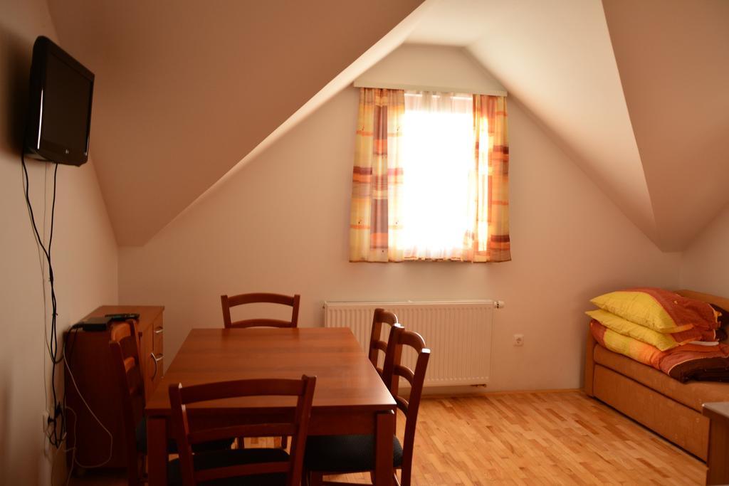 Apartments Gatej 체르크노 외부 사진