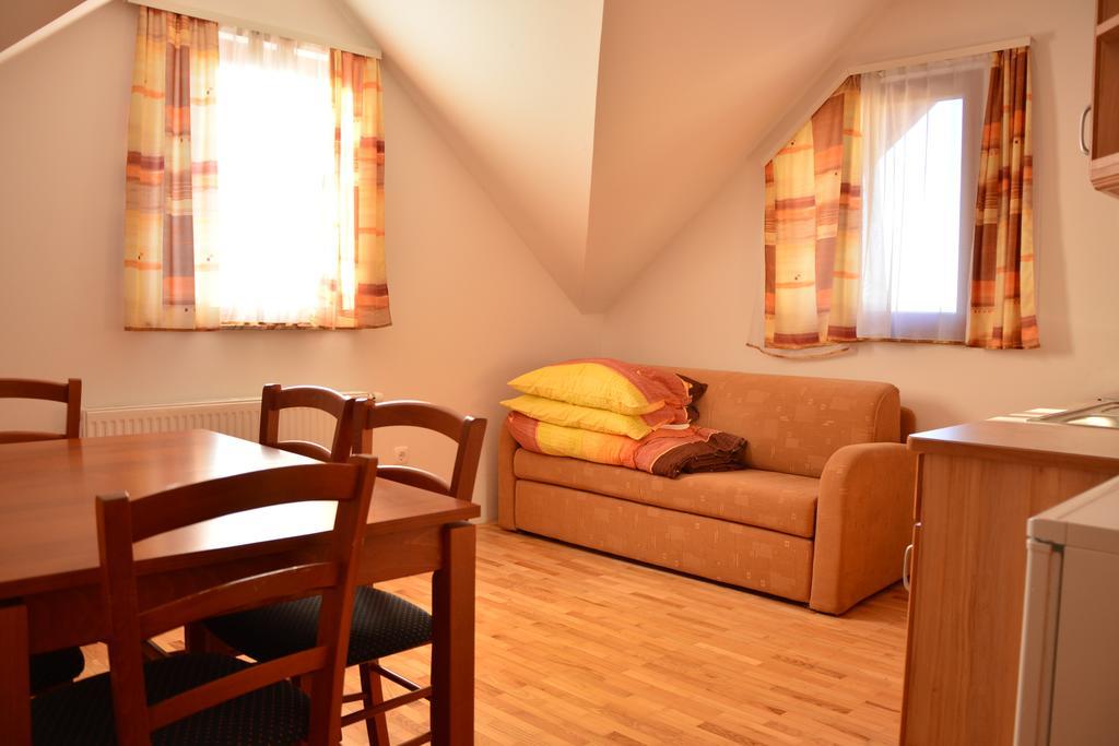 Apartments Gatej 체르크노 외부 사진